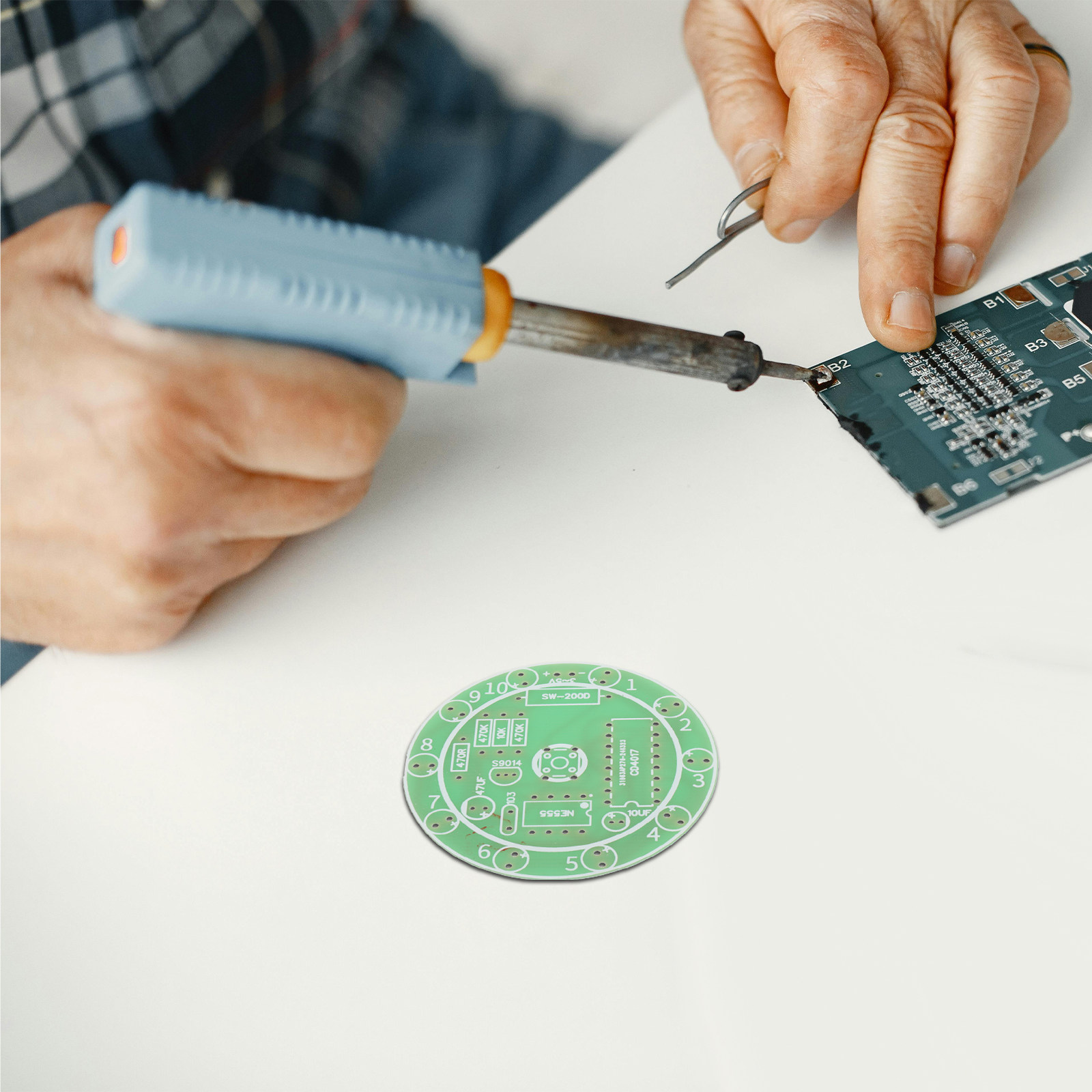 Solder Board Practice Beginner - Diy Electronics Projects For Beginners 评论和价格